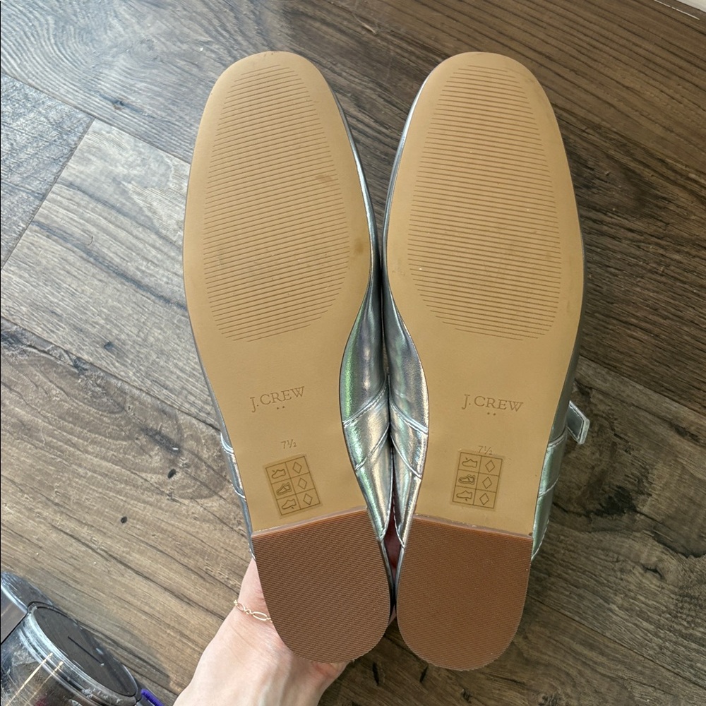 J Crew Silver Metallic Mary Jane Mules Gem Detail Size 8.5 Preppy Party Academia - Picture 5 of 9